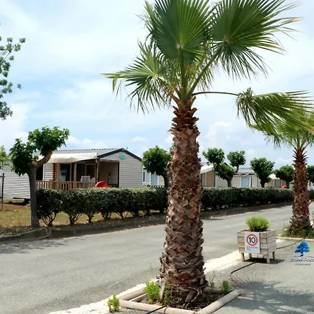 Mobilhome « Les Temps Heureux » Kemping